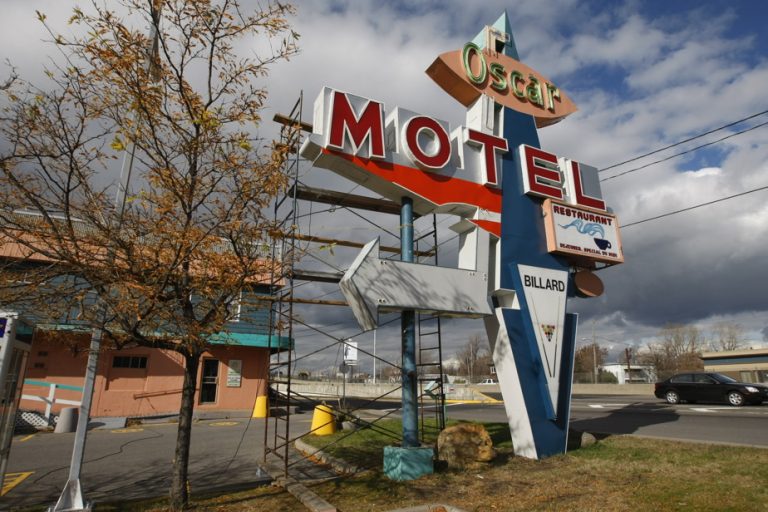 Longueuil |  Motel Oscar demolished following a 2nd fire in a few months