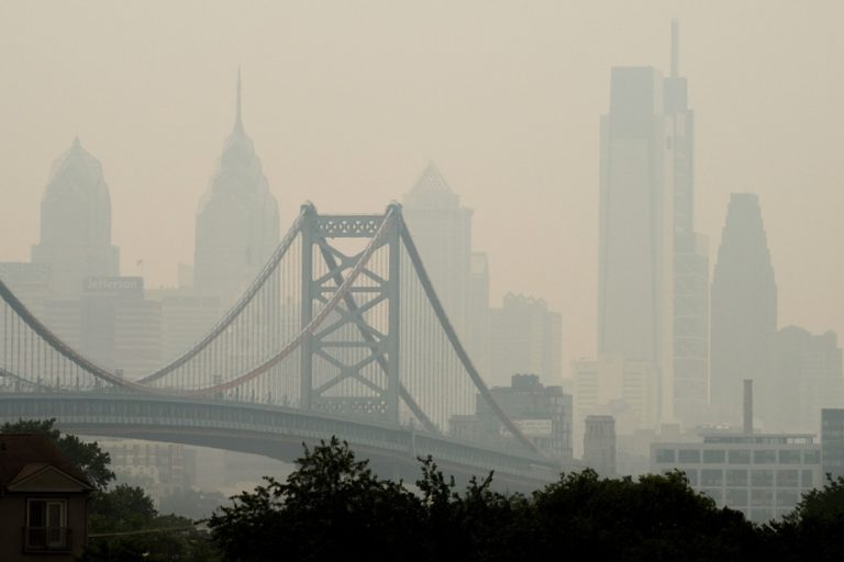 Northern US smoky from Canadian wildfires