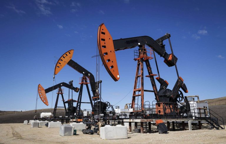 Parliament votes to end oil subsidies