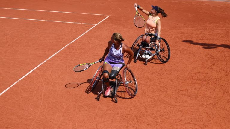 Pauline Déroulède and Emmanuelle Mörch eliminated in the semi-finals of the wheelchair tennis tournament