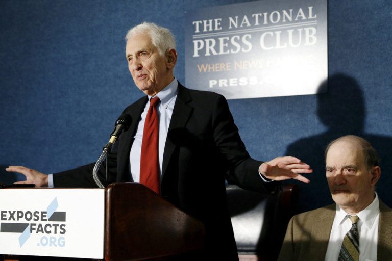 Pentagon Papers whistleblower Daniel Ellsberg dead