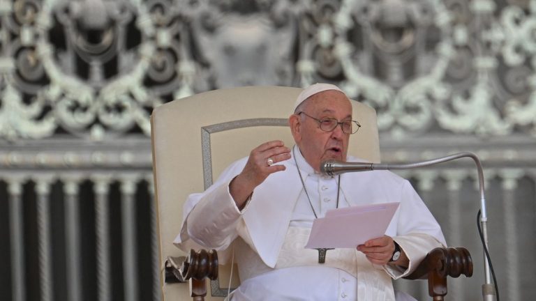 Pope Francis will celebrate a mass at the Vélodrome stadium on September 23, when he comes to Marseille