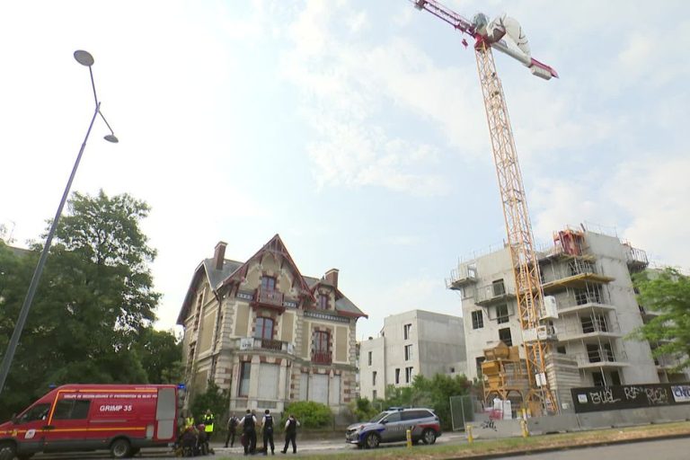 Pride march.  A homophobic banner deployed on a crane in Rennes