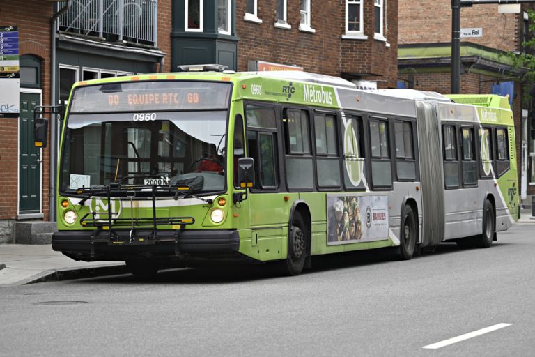 Quebec City |  Isn’t public transport an essential service?