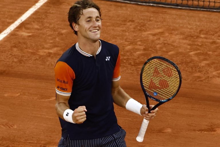 Roland Garros |  Casper Ruud joins Novak Djokovic in the final