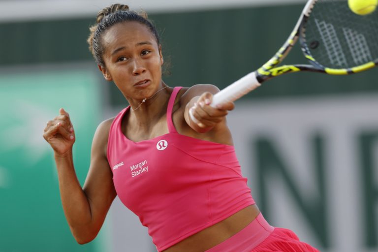 Roland Garros |  Leylah Annie Fernandez loses in three sets in the second round