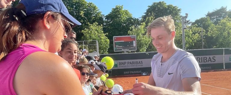 Roland-Garros: two passionate Saguenéennes made the trip to attend the tournament