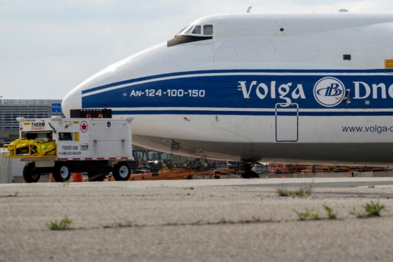 Russian plane seized in Toronto |  Relations with Canada “on the verge of being severed”