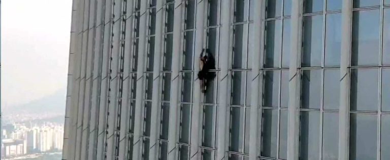 Seoul: a Briton arrested after climbing a skyscraper with his bare hands