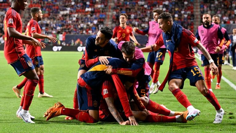 Spain snatch their ticket for the final in the last minutes against Italy