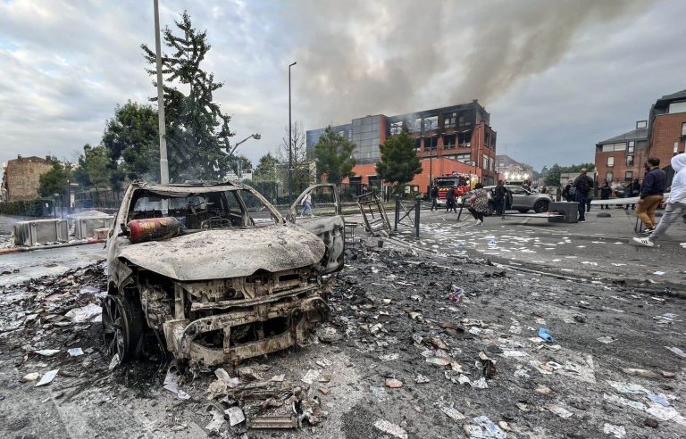 The French government is trying to stem the violence after another night of riots