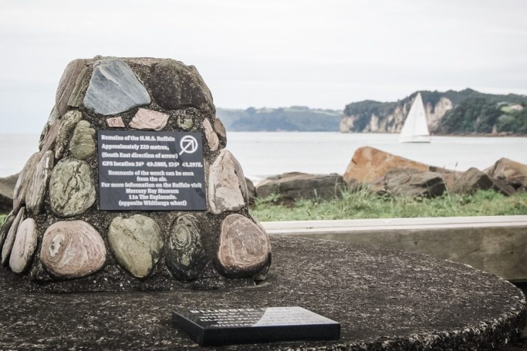 Two wooden crosses return to Quebec to grant the wish of a patriot of 1838