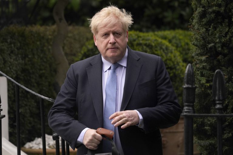 United Kingdom |  Boris Johnson becomes columnist