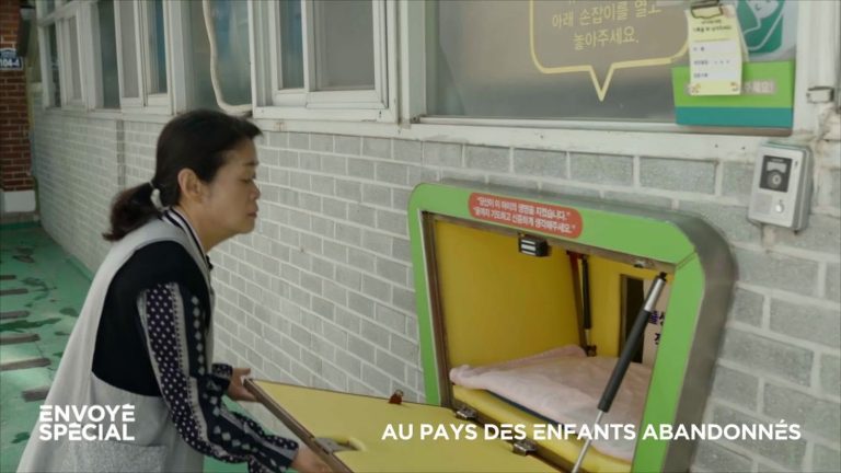 VIDEO.  In Seoul, a “baby box” collects an abandoned child every three days