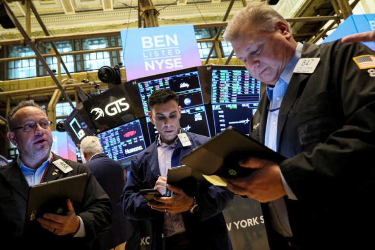 Wall Street stable at the open after a good week