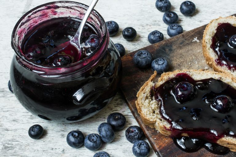 What are we eating ?  |  Cook blueberries for Saint-Jean