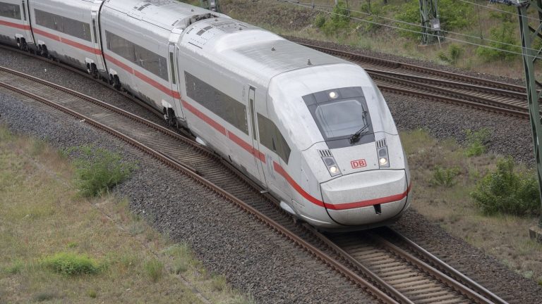 Will the future Paris-Berlin TGV pass through Strasbourg and Karlsruhe?