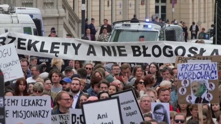 a new demonstration for the right to abortion in Poland