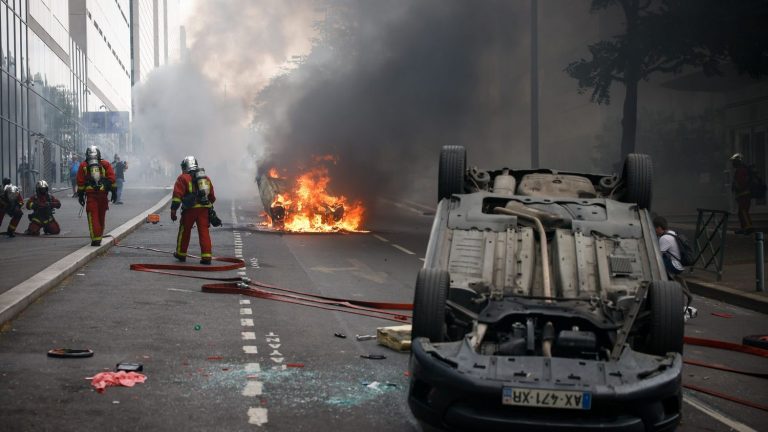 the mayor of Nanterre Patrick Jarry calls for “stopping this spiral of violence”