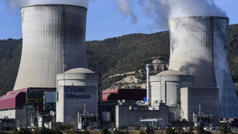 the operation of nuclear power plants “can be disrupted when temperature criteria in these rivers are crossed”, according to IRSN