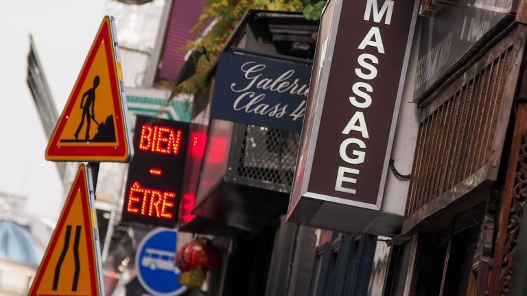 these Asian “massage parlors” that hide places of prostitution in Paris