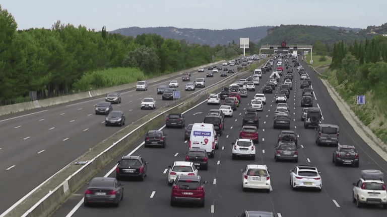 what reduction can the French expect this summer on motorway tolls?