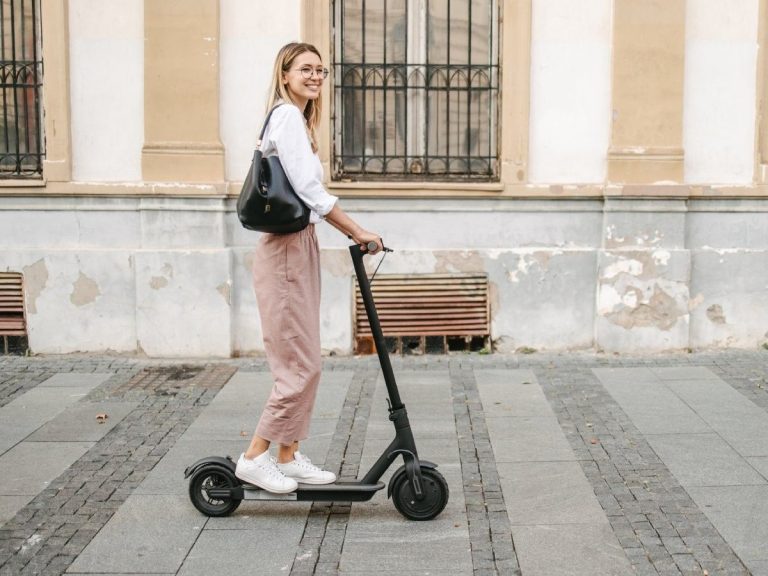 3 electric scooters on sale to enjoy sunny days