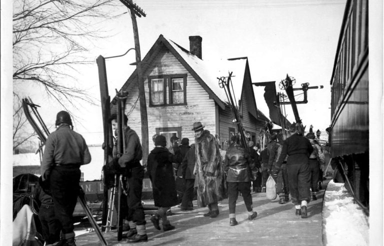 75 years ago, a Montreal train at the foot of the ski slopes