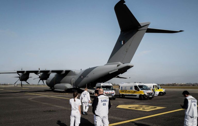 A Canadian military plane rams a French army A400M in Guam