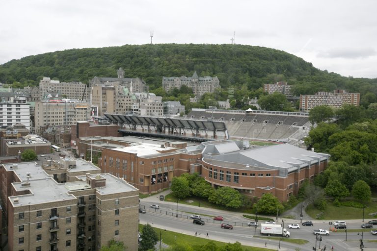 After the REM, the Caisse tackles student housing