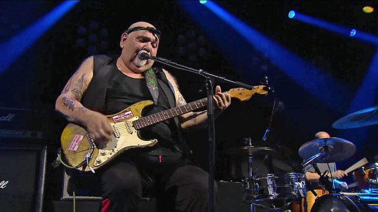 American bluesman Popa Chubby rocks the night of the Jazz in Marciac festival