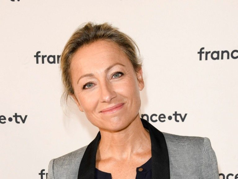 Anne-Sophie Lapix interrupts her news to apologize after an editorial error!