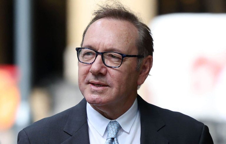 At his trial for sexual assault, Kevin Spacey denies any “aggressive” behavior