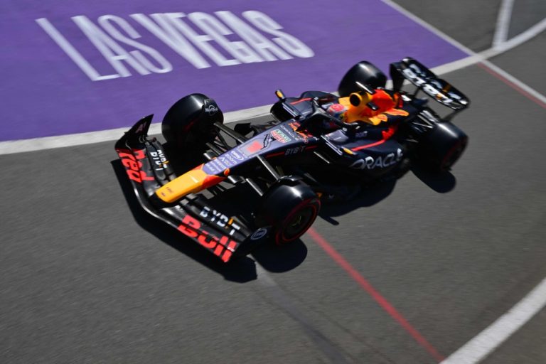 British Grand Prix |  Verstappen fastest in first free practice