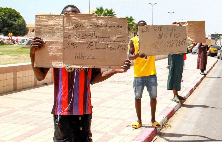 Calls for help for migrants expelled in the desert in Tunisia