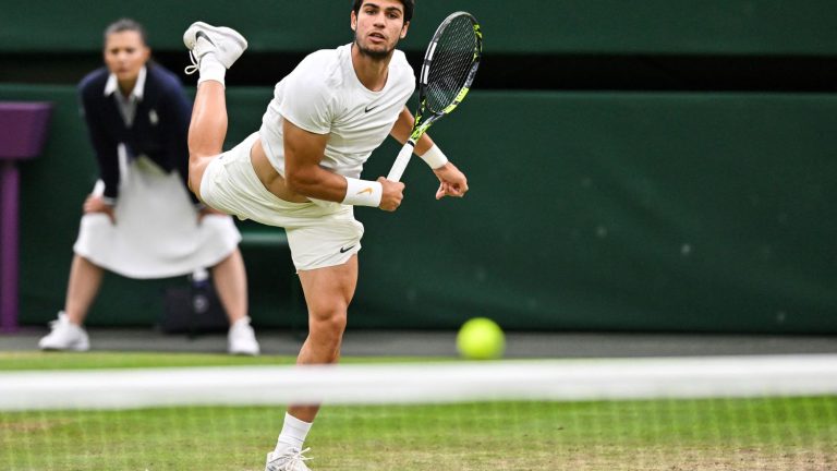 Carlos Alcaraz breaks from the start in the third set against Daniil Medvedev… Follow the semi-final