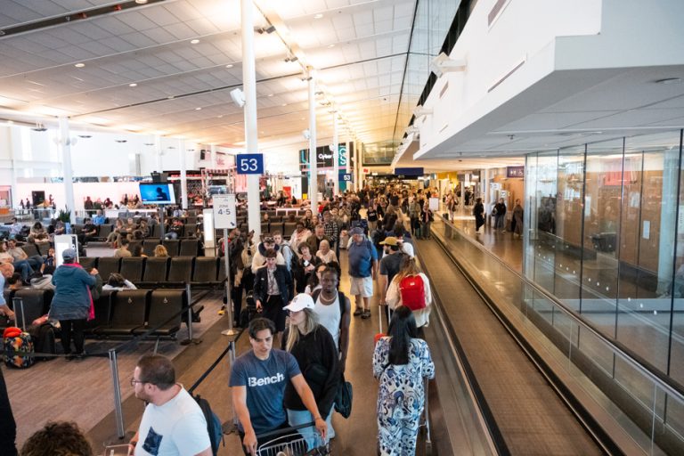 Changes in subcontractors at Montréal-Trudeau airport |  Better to be patient