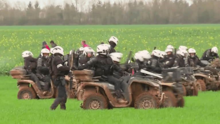 Demonstration in Sainte-Soline: the police questioned by the Human Rights League