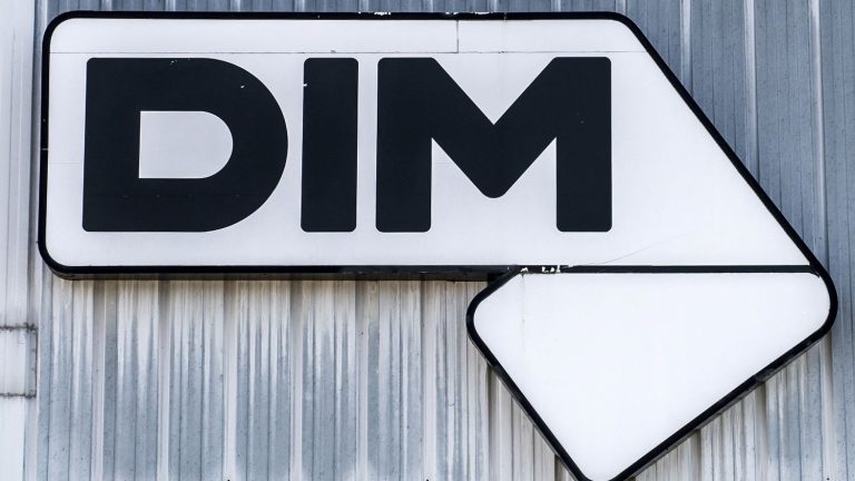 Dim tights will once again be made in France