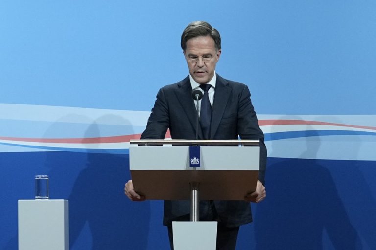 Dutch prime minister announces resignation