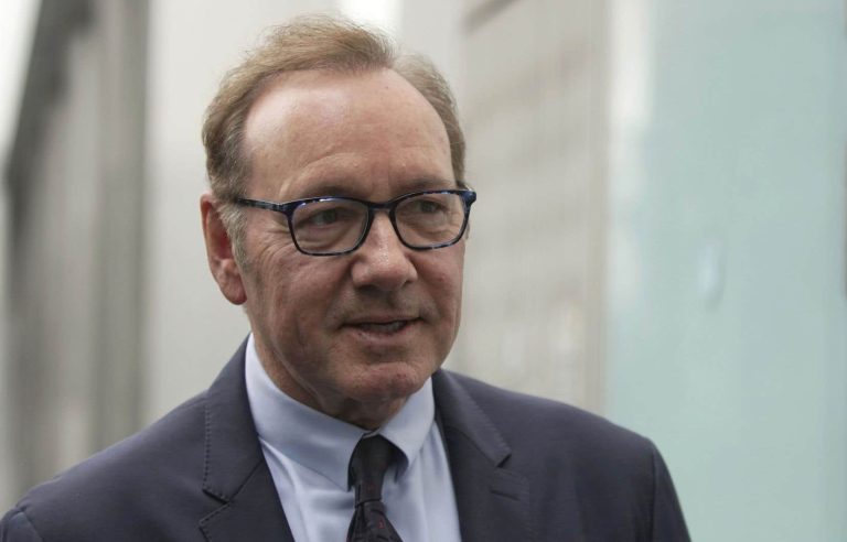 Elton John testifies for defense at Kevin Spacey sexual assault trial