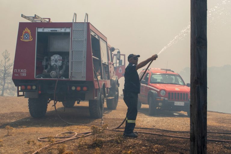 Fires in Greece |  Firefighters are still battling the flames on the island of Rhodes