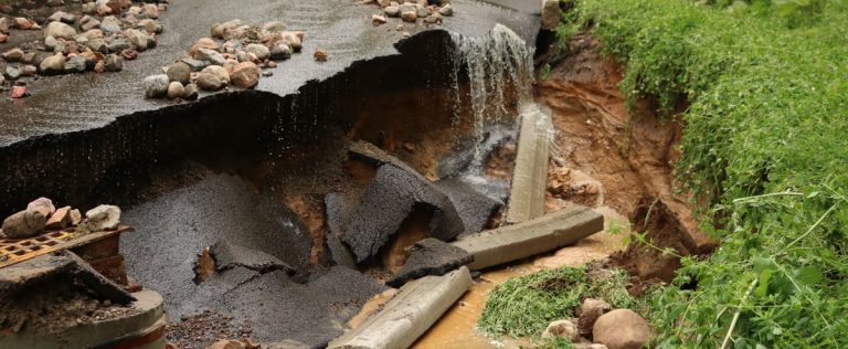 Floods: landlocked citizens in Lac-Beauport