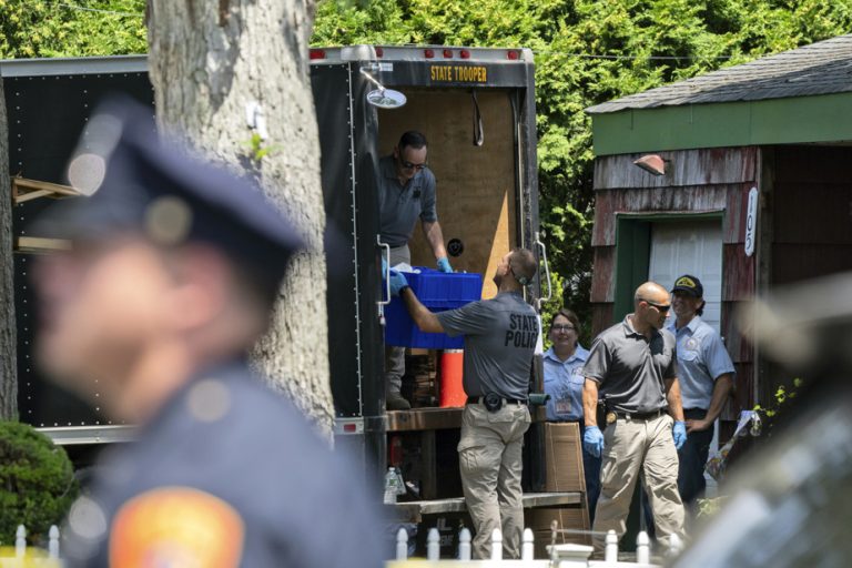 Gilgo Beach murders |  Police search Long Island warehouse