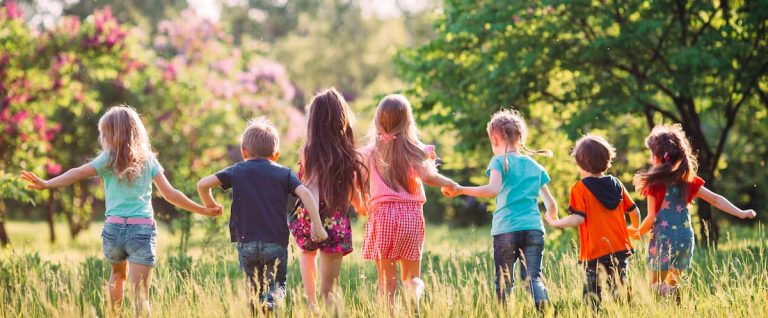 How to keep your kids active in the summer