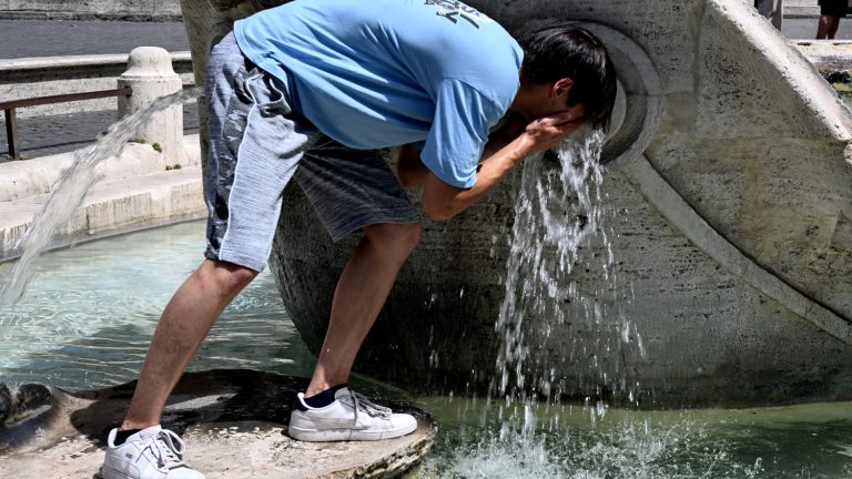 “I can’t stand this heat anymore, we’re counting the days until Christmas”, confide residents and tourists in Rome