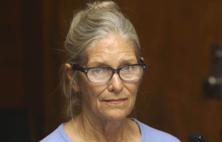 In California, a former disciple of the sect of Charles Manson is released from prison