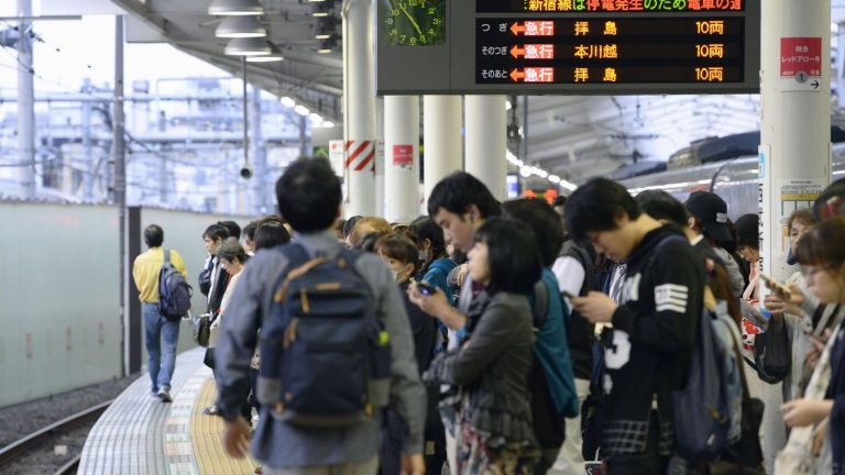 In Japan, a hygiaphone-translator in real time