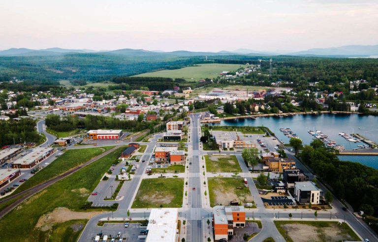 In Lac-Mégantic, choose remembrance tourism to avoid macabre tourism