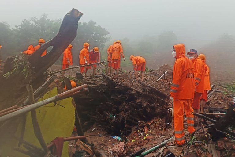 India |  At least 27 dead and 50 missing in landslide